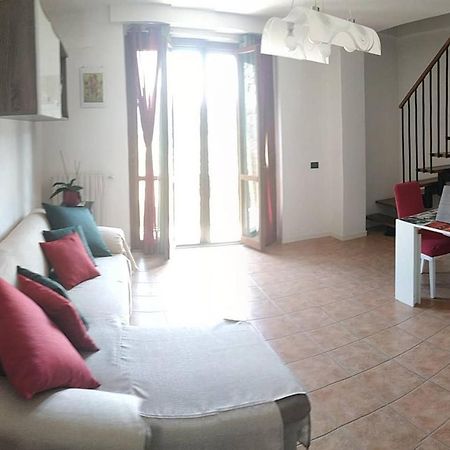 Marconi 45 Apartman Osmate Kültér fotó