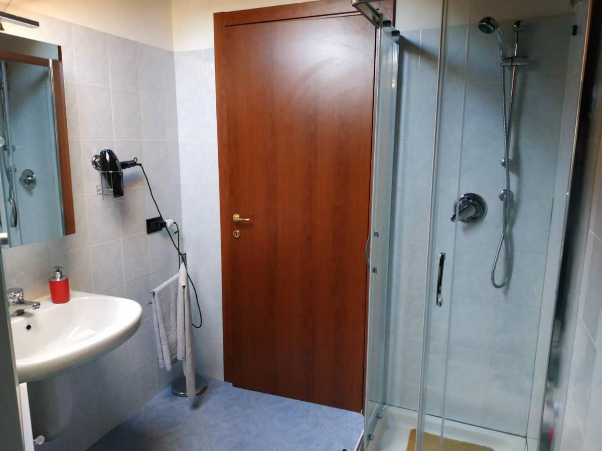 Marconi 45 Apartman Osmate Kültér fotó